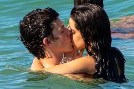 Camila cabello out for lunch at gracias madre in west hollywood 05/05/2021. Shawn Mendes Er Knutscht Mit Camila Cabello Am Strand Von Miami Gala De