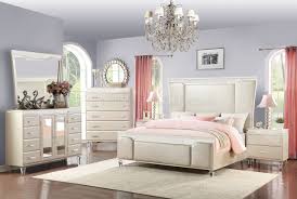 Chanel 5pc Modern Bedroom Set In Cream