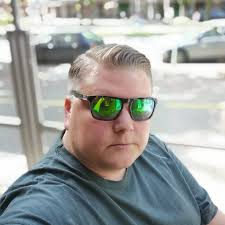 Thomas Spier (@nienstock)