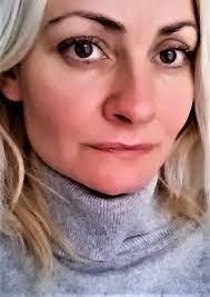 Amy Flint's Instagram, Twitter & Facebook