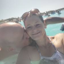 Does Starbucks have coconut flavor hot drinks or fraps?