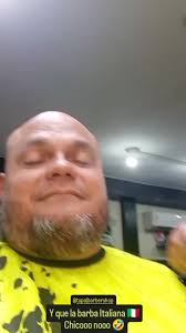 Vincent Se Tiñe El Pelo