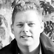 Glen Schrader's Instagram, Twitter & Facebook