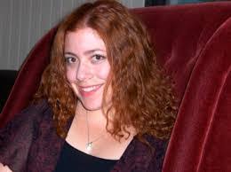 Robin Gold's Instagram, Twitter & Facebook