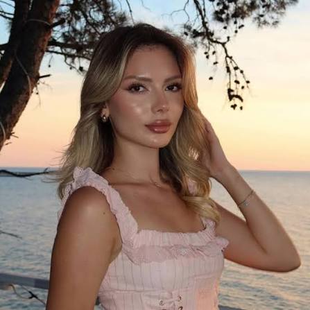 İlayda Sürücü (@ilaydasurucuu) • Instagram photos and videos
