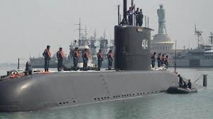 Abk kapal cari di antara 17.800+ lowongan kerja terbaru di indonesia. Momen Menegangkan Kapal Selam Tni Al Hadapi 3 Kapal Perang Australia Posisi Siap Tempur Halaman 4 Warta Kota