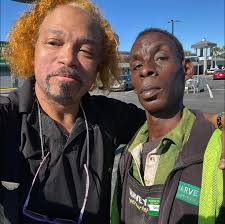 Reuniting with a Fellow Alumnus: A Heartwarming Story of Friendship