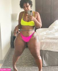 esmy_v Nude Leaked Photo 1 - Fapello