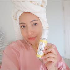 Produk kosmetik yang tidak berdaftar adalah tidak selamat digunakan berikutan ia kemungkinan besar mengandungi bahan kimia berbahaya. Produk Lokal Setaraf Antarabangsa Ini Jenama Penjagaan Kulit Yang Patut Anda Miliki Terbaik Di Pasaran Hijabista