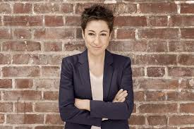 Die zdf moderatorin babette von kienlin hat in einer livesendung einen schwächeanfall, dann übernahm normen odenthal nach fünfzehn minuten unterbrechung. Biografie Dunja Hayali Zdf Presseportal