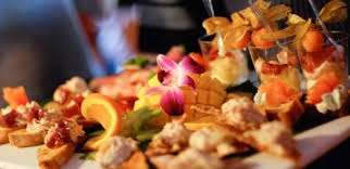 Une petite bouchée à base de chocolat au lait et de noix de coco, le bounty en version balls ! Recettes De Bouchees Et De Dessert