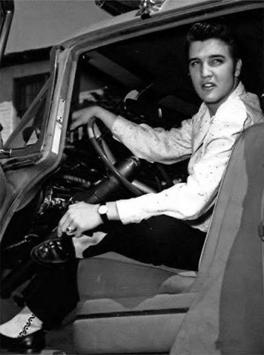 Yesterday's famous ex truck driver was Elvis Presley! He drove trucks after  high school to make a living. His first job was at Crown Electric driving a  truck for $1/hour.