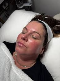 Hi y'all! If you still need holiday presents (or want to treat yourself  from the holiday stress) I've got your back. I make handmade soap, skincare  products, shampoo bars and more in