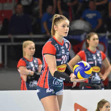 Martyna grajber (born 28 march 1995) is a polish volleyball player. Martyna Grajber Fot Rene Aurin Facebook