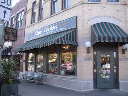 Oakfire is a neapolitan pizzeria located in downtown lake geneva in a new 2 story building that has the most magnificent views of geneva lake. Kilwins Lake Geneva Kilwins