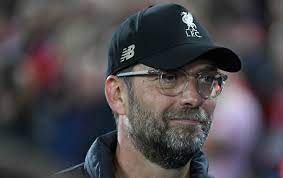 Jurgen klopp dedicates title success to steven gerrard and kenny dalglish in teary interview. Jurgen Klopp Close To Crying For This Moment In Liverpool Win
