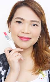 Gettin' lippy with laneige two tone tint lip bars. Askmewhats Top Beauty Blogger Philippines Skincare Makeup Review Blog Philippines