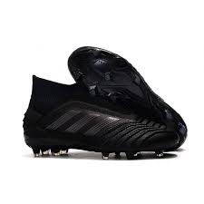 Bestelle auf der offiziellen website. Fotbollsskor For Man Adidas Predator 19 Fg Svart