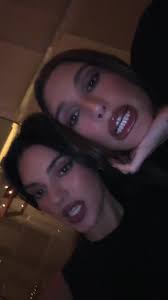 Mga video ni RubberDuckieJo (@rubberduckiejo) nga adunay original sound