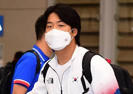 올림픽이 장난이냐 쉴드 불가 강백호 껌 논란에 십중포화. Ti6cv4jzxwycrm