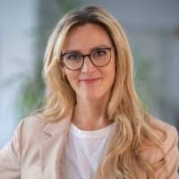 90+ Profile mit dem Suchbegriff „Tina Dick“