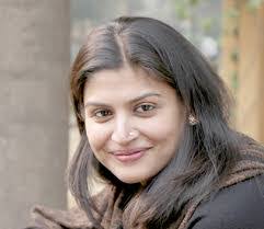 Kaye Beasley's Instagram, Twitter & Facebook