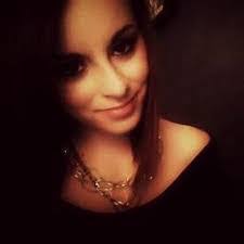 Katrina Comeau's Instagram, Twitter & Facebook