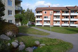 I sydöstra delen av sverige hittar man kalmar län med sina ca. Monsteras Bostader Ab