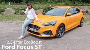 In der basisversion kostet das kompaktmodell mindestens 18.700 euro. 2019 Ford Focus St 2 3 Liter Ecoboost Fahrbericht Der Kann Komfortabel Und Sportlich Autophorie Youtube
