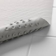 Kaygan zeminlerde kaymalarını önlemek ve zeminde kaydırmazlığı sağlayarak olası kazaları ve yaralanmaları önlemek amacıyla üretilmiştir. Ikea Doppa Banyo Kaydirmazi Kaydirmaz Paspas Kuvet Dus Fiyati