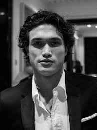 ✓ enchanted, ᵗᵒᵐ ᵇˡʸᵗʰ