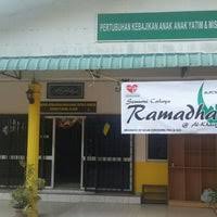 Check 'kebajikan' translations into english. Rumah Kebajikan Anak Yatim Miskin Sg Pinang 83 Visitors