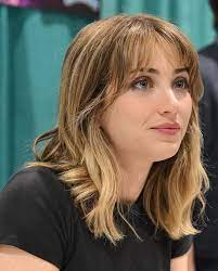 Emily Rudd - Wikipedia