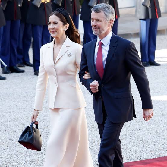 Every look from Queen Mary of Denmark's state visit to France - Vogue Scandinavia
