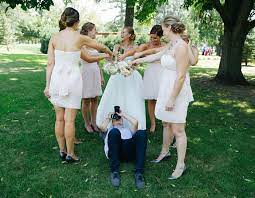 Funny Wedding Photographer Crazy Wedding Photos Wedding Photo Inspiration Wedding Photographers