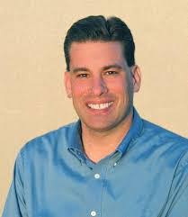 Raymond Loree's Instagram, Facebook & TikTok