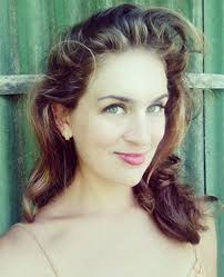 Emily Howe's Instagram, Twitter & Facebook