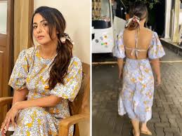 Hina khan is seen as a toofani senior inside the bigg boss house in the 14th season of bigg boss. Hina Khan Trolled Hina Khan Posts Video Wearing A Backless Dress As She Walks On The Sets Gets Brutally Trolled