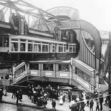 Die schwebebahn fährt aktuell nur an den wochenenden. Wuppertaler Schwebebahn Wird 120 Jahre Alt Reise