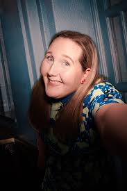 ANNONSØRINNHOLD: Ny humorserie byr på stjernelag av komikere: Singellivet  tatt på kornet