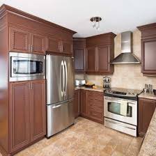 Fermer Le Haut Des Armoires D Une Cuisine En Melamine En Etapes Decoration Et Renovation Kitchen Cupboard Handles Kitchen Cupboards Paint Kitchen Cupboards