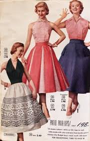 What Did Women Wear In The 1950s 1950s Fashion Guide 1950s Fashion Women 1950 Fashion 1950s Fashion