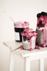 Overnight Chia Pudding With Vanilla Viielen Blackberries Food Sweet Breakfast Yummy Food