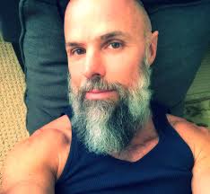 Erik Vickers's Instagram, Twitter & Facebook