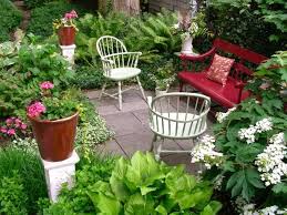 14 Beautiful Summer Gardens Small Garden Design Backyard Garden Design Backyard Garden