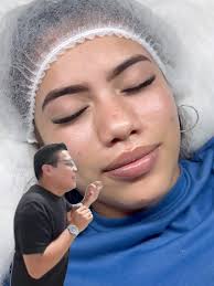 Especialista en cejas y pestañas Mariela Martelo Mendoza