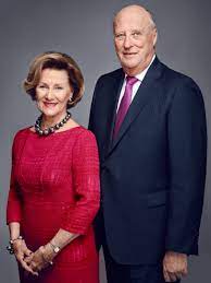 Håndballspilleren heidi løke og massør bjørn vestrum olsson har gått hver til sitt etter sju år. Kongepar I 25 Ar Gratulasjonsprotokoll The Royal House Of Norway