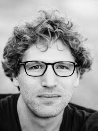 Über uns: Dr. Peter Hallama