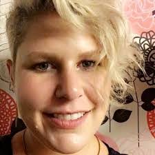 Rachel Lewin's Instagram, Twitter & Facebook