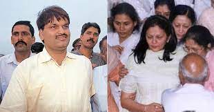 Harshad shantilal mehta was born on 29 july 1954, at paneli moti, rajkot district, in a gujarati jain family. Here S What Harshad Mehta S Family Is Doing Today After The Controversial 1992 Scam